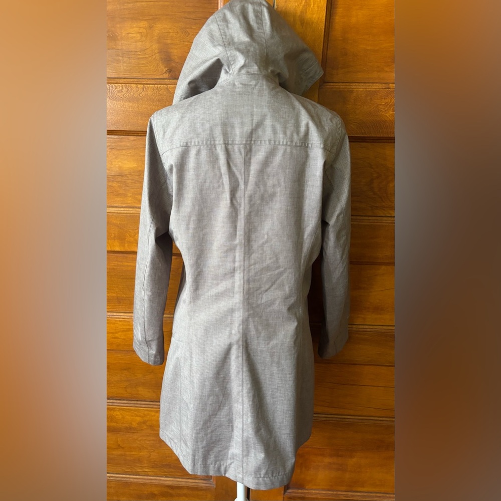 Eddie Bauer Women's Mackenzie Trench Coat in a brown/taupe color - Picture 4 of 8